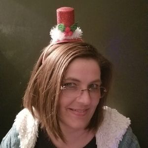 Meet your Posher, Angie